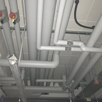 84228358-0024-4932-915D-A3FD61969DBF